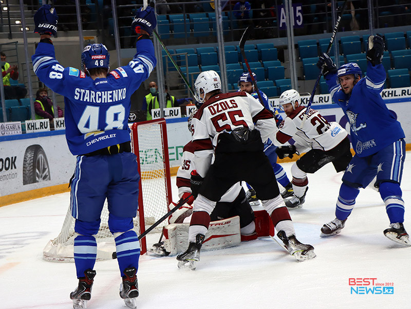 61d32c2c4de38_star48_p23606