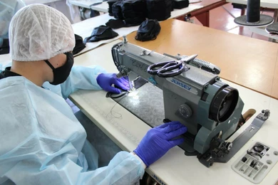 Осужденного в колонии Павлодара поощрили за рекордный пошив масок 