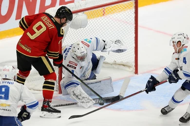 Корбан Найт оторвался на Барысе в домашнем матче 