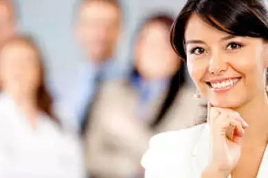 Бизнесвумен по-казахски – фото с сайта businesscollective.com