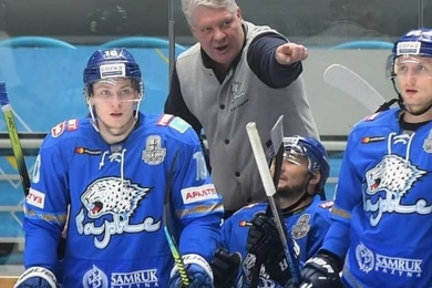 "Почему нет?" Главный тренер Барыса ответил, уедет ли Никита Михайлис в NHL 