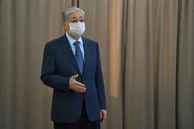 Президент Казахстана поручил обепечить население масками 