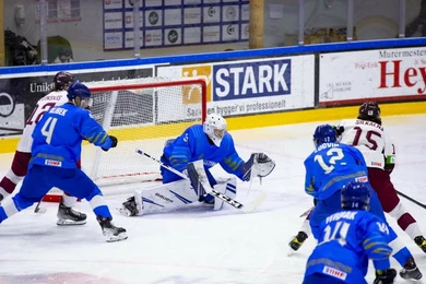 Хоккеисты "молодёжки" Казахстана не смогли вернуться в ТОП-дивизион МЧМ 