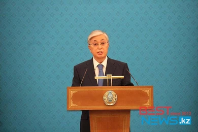 Токаев назвал тип чиновников, от которых будут избавляться  