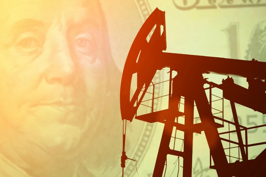 Досаев: "На курс тенге давил рынок нефти" 