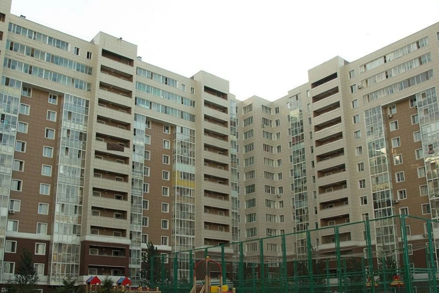 В столице горела обшивка в ЖК Отандастар 