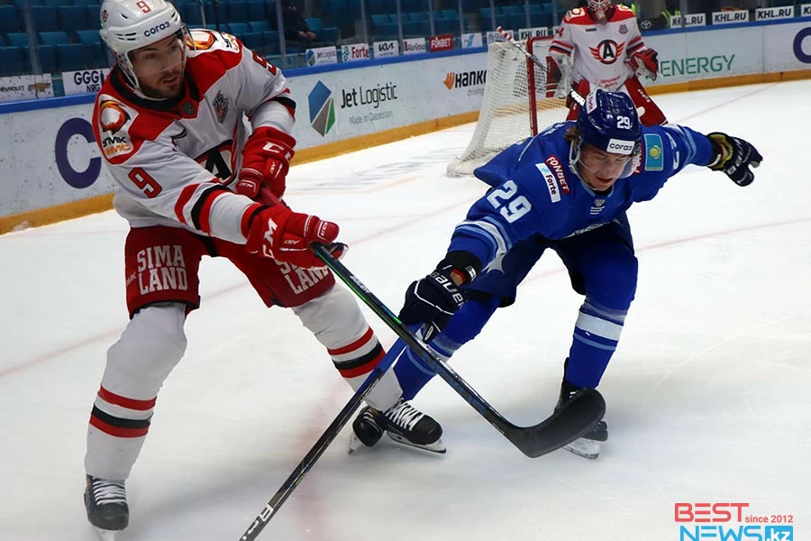 Фото с матча Барыс - Автомобилист 