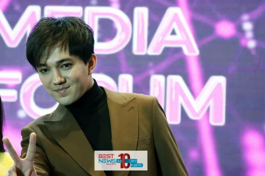 Димаш призвал людей быть человечными 