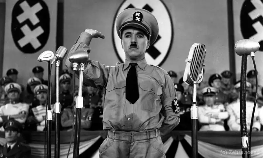 Кадр из фильма "Великий диктатор"