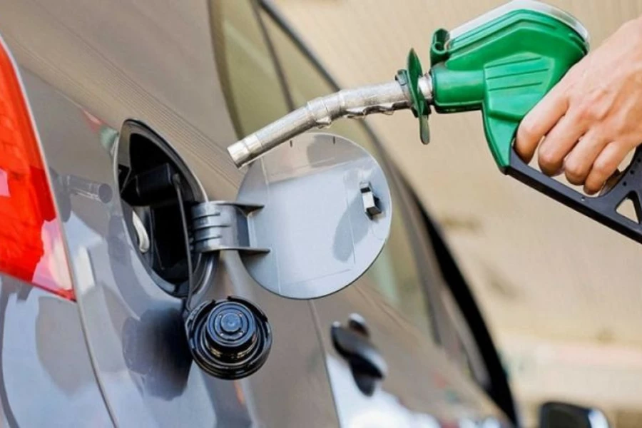 «Пока еще есть»: глава Минэнерго Казахстана о ценах на бензин и запасах 