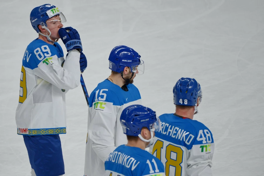 Сборная Казахстана лишилась игрока перед ЧМ по хоккею 