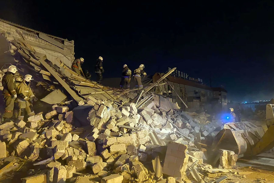 Газбаллоны могли стать причиной взрыва в Актау - ДЧС 